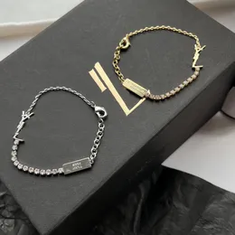 Designer Chaîne Bracelets pour Femme Diamant Rétro Chaîne Étanche Plaqué Or 18K Acier Inoxydable Femmes Amoureux Cadeau Bijoux De Mariage Lettres De Marque Correctes