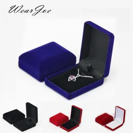 Jewelry Stand Wholesale Pendant Necklace Chain Storage Package Gift Box Soft Black BlueRedVelvet Casket Long Earrings Organizer 230517