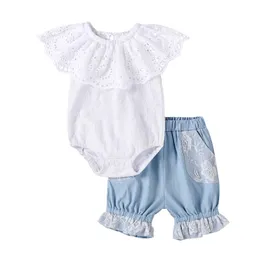 Kläderuppsättningar 0-24m spädbarn baby flicka kläder blomma ihålig ruffle krage vit romperandlace denim shorts flare byxor prinsessan 2 st set set