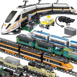 641pcs Technic Battery Powered Electric City Train Fuxing high-speed Rail Building Blocks Brick Gift Toy for Children2102