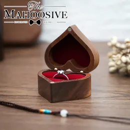 Jewelry Stand ring box for wedding ceremony Vintage Walnut Wood Box Engagement Ring Storage Proposal Portable Holder Rustic Wedding 230517
