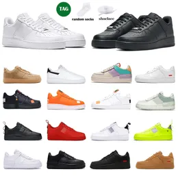 Platform Shoe Women Running Shoes 1 Low Classic Black White Just Orange Utility Comfortable Outdoor Mens Trainers chaussures Sneakers 36-45