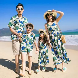 家族をマッチする服装服の父子息子tシャツマザーガールシャツお母さんと娘のドレスセットカジュアルな夏の服230518