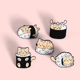 Sushi Rice Ball Cat Emamel Pins Food Badge Cartoon Brosches For Women Cute Animal Lapel Pin Bag Anime Jewelry Present Partihandel