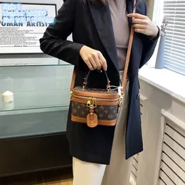 卸売りの女性ショルダーバッグ5色ステレオタイプ濃厚な革の印刷ハンドバッグ甘い女性の手紙ファッション携帯電話コイン財布通りのトレンドコントラストバックパック