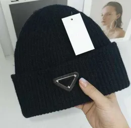 lüks örme 2022 şapka marka tasarımcısı Beanie Cap erkek ve kadın fit Şapka Unisex% 99 Kaşmir mektup eğlence Kafatası Şapka açık hava modası Yüksek Kalite