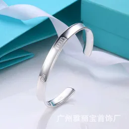 High version tiffayss same 1837 opening couple Bracelet Fashion 8mm6mm5mm concave steel seal letter wide 19M5