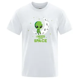 Jag behöver mer Space Green Alien Prints Mens T-shirts Cool O-Neck Tshirts Casual överdimensionerade korta ärmar Fashion S-xxxl
