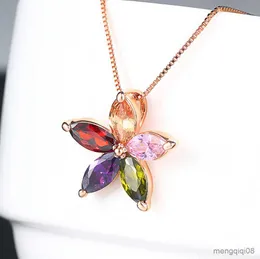 Top Quality Concise Flower Rose Gold Color Fashion Pendant Jewelry Sakura Made with Crystal