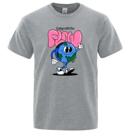 Going With The Earth Cartoon Slogan Graphic Abbigliamento Uomo Cotone Oversize Top T-shirt traspirante Lusso casual
