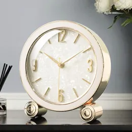 テーブルクロックリビングルーム小さなレトロデスクLEDデジタルノルディックホームクロックミニチュアHorloge De Decoration Luxury Zy50tz