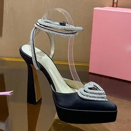 Bingbing Love Diamond Dress Shoes Bowtie Strass Decoração Sandálias Designerplatform Heel Slingbacks 12,5 cm de salto alto Roma Sandália seleção de imagem com caixa