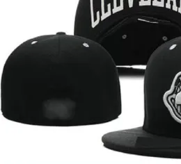 Clevand Baseball Team Full Closed Caps Summer Sox La NY CレターGorras Bones Men Men Casual Autdoor Sport Fist Hats Chapeau CapサイズA1