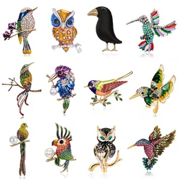 31 Stile Damenmode Strass Emaille Vogel Brosche Niedliche lebendige fliegende Jungtiere Brosche Schal Kleid Mantel Anstecknadeln Geschenk