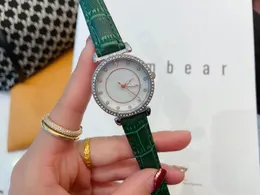 İzle Quartz Womens Watches 34mm Gümüş Bileklik Su Geçirmez Tüm Paslanmaz Çelik Bileklik Moda Tasarımcısı Bilek saati Chan1