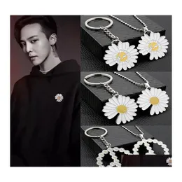 Anhänger Halsketten Mode Gdragon Daisy Trendy Kwon Ji Yong Chrysantheme Schmuck Geschenk für Freunde Fanspendant Drop Lieferung Anhänger Dhwfl