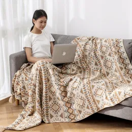 Einfache gestrickte Wolle Bohemian Tapisserie Acryl Nickerchen Decke Winterdekoration Decke Sofabezug Decke