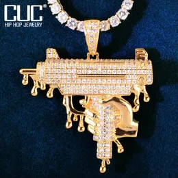 Collane Mano che tiene la forma di una pistola gocciolante Collana con ciondolo da uomo Catena con micro pavé di zirconi Regalo di gioielli per rapper rock hip-hop