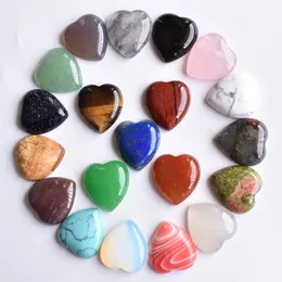 Perline 2021 Nuovo mix di pietra naturale assortita di alta qualità a forma di cuore cabochons perle per gioielli che producono 25 mm all'ingrosso 20 pezzi/lotto gratis