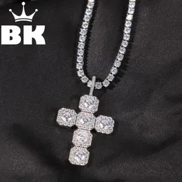 ネックレスThe Bling King Rock Sugar Cross Pendant Necklace Hip Hop Full Iced Out Cubic Zirconia Gold Sliver CZ Stone