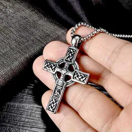 2023 Antik Silber Farbe Kreuz Anhänger Halsketten Vintage Wikinger Keltisches Knotenmuster Herren Titan Edelstahl Kette Schmuck Amulett Bijoux für Männer Großhandel