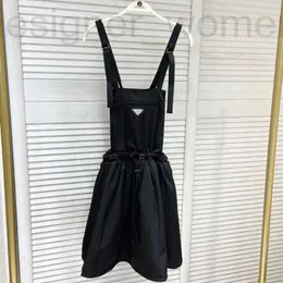 Podstawowe sukienki zwykłe projektant Wysoka wersja swobodna spódniczka Skusowa spódniczka designerska sukienka dla kobiet moda czarna sukienka koszuli