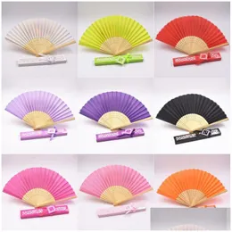 Party Favor Silk Fold Hand Fan Favours and Gifts for Guest Cloth Dekoracja składania fanów z pudełkiem na prezent Dostawa do domu Gar DHP0