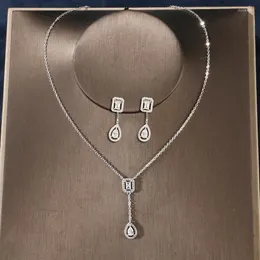Серьги ожерелья установите 2 шт./Set Fashion Water Drop Drop Cubic Circonia Choker для женщин серебряный/золотой ожерелье в стиль вечеринки стиль