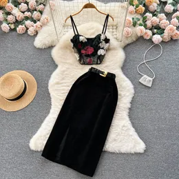 Two Piece Dress Temperament Black Suit Women's Gauze Lace Suspender Strapless Top Highwaisted Corduroy Skirt TwoPiece Set 230520