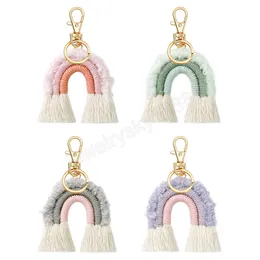 Böhmen Rainbow Tassels Keychains Handgjorda vävning av charmbil Hängande tillbehör Nyckelhållare för kvinnor Macrame Bags Keyring Gift