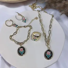 Halskette Ohrringe Set Frauen Schmuck Tulpe Blume Anhänger Mode Druck Armband Elegant Ring Metall Niedlich Halsband GeschenkOhrringe
