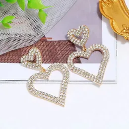 Il nuovo pendente classico del cuore ciondola gli orecchini Corea dolce accessori festa per le ragazze di Womans gioielli di lusso ed eleganti