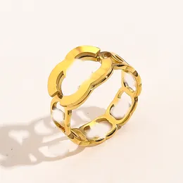 Bandringar designer märkesringar kärlek pläterad rostfritt stål bokstav band ring män och kvinnor fina sniding finger ring smycken för älskare par ringar gåva storlek 6 7 8 9