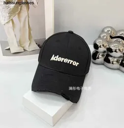 Letra tridimensional Chapéu de beisebol bordado para mulheres na primavera e outono Hard Hard Fashion Hole VERSATILIDADE Moda Cool Street Cap for Men