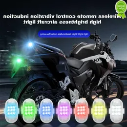 Car New Motorcycle LED Anti-collision Warning Light Ricaricabile Wireless con telecomando Luce stroboscopica per Drone Car Lampeggiante