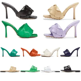 С дизайнерскими коробками на высоких каблуках одевать ботинки лодыжка бластера бластера Wisteria Women's Stiletto Block Heel указано открытым пальцами