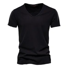 Designer-Herren-T-Shirt, kurzärmeliges T-Shirt, T-Shirts, Herren-T-Shirts, einfarbig, V-Ausschnitt, sexy Design, schwarze Farbe, T-Shirts, kurze Ärmel, hochwertige Marke, männliches Sommer-T-Shirt