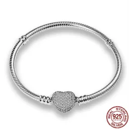 뱅글 Qikaola Hot Sale 100% 925 Sterling Silver Heart Bracelet Fit Original Beads Charms 여성을위한 DIY 보석 선물 CMC906