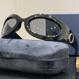 Tasarımcı Güneş Gözlüğü Kadınlar için Güneş Gözlüğü Lüks UV Koruma Güneş Gözlüğü Kadınlar İçin Kıdemli Gözlükler Goggle Gözlükler Çerçeve Vintage Metal Güneş Gözlükleri İyi Hediye