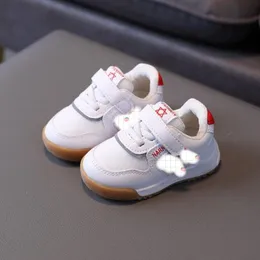 2023 Ny mode rand spädbarn småbarn först vandrare mjuka bekväma stickning andningsbara pojkar flickor child sneakers