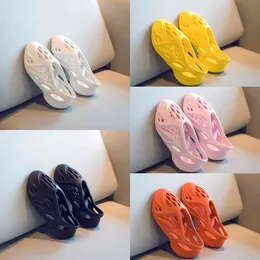 2023 designer Girls Fashion Beach Boys Summer Sandals Baby Toddler Little Big Kids Slip-On Foam Children Lightweight sneakers Closed Toe Shoes