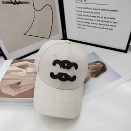 2023 Новая триумфальная арка логотип бейсболка женская корейская версия Face Show Small Ins Fashion Brand Hat Luck Hat четыре сезона мужчины