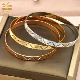 Bracciale ANIID 4 pezzi / set braccialetti Dubai per le donne braccialetti di lusso a strisce braccialetti di rame di design all'ingrosso di gioielli placcati oro indiano