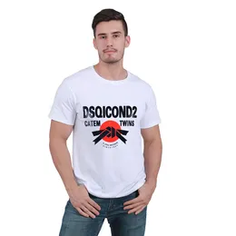 Mens Tasarım T-shirt DSQ2 Kollu Tees Icon Bahar Yaz Renk Tatil Kısa Kollu Harfler Baskı Üstleri S M L XL-4XL Yüksek Kaliteli Tasarımcılar T-Shirt