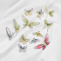 Pins Brooches New Creative Crystal Dancer Female Badge brooch Transparent Wing Insect Tight Corset Elegant Party Wedding Leisure brooch Gift G220523