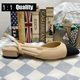 Designer klackar kvinnor klädskor sandal strand tjocka botten tofflor alfabet lady sandaler läder höga hälskor glider