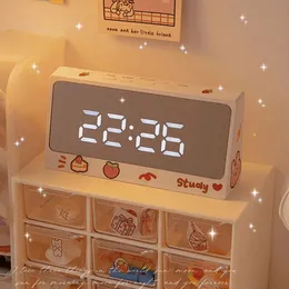 Orologi da tavolo da scrivania W G Ins Orologio digitale Orologio da tavolo Snooze Alarm Simpatico orologio a specchio silenzioso Orologio da tavolo LED per studenti Orologio elettronico per bambini 230523