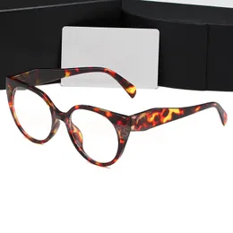 Varumärkesdesigner P206 Solglasögon Små fyrkantig ramlös metallglasögon för män Kvinnor Luxury Sun Glass UV400 Lens Unisex Hög kvalitet med fodral och låda