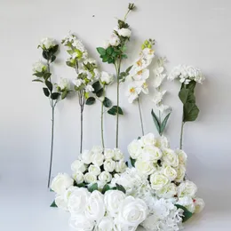 Dekorativa blommor Vit konstgjorda siden Peony Rose Hydrangea Bridal Bouquet Wedding Valentine's Day Party Home Diy Decoration Flower