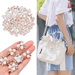 Saç klipsleri 10/20pcs İnci Çiçek Rhinestone Düğmeleri Kadınlar Köpüklü Kristal Saçkoplar Dekorasyon Kıyafetleri Dikiş Şapkası Diy zanaat aksesuarları